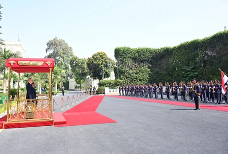 Prezident İlham Əliyevin Qahirədə rəsmi qarşılanma mərasimi olub