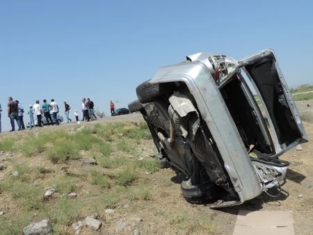 Ağsuda yol qəzası baş verib, xəsarət alanlar var
