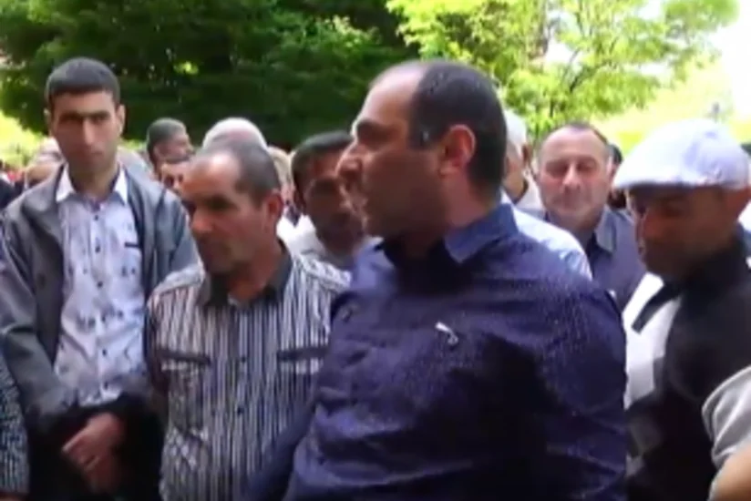 Ermənistan Nazirlər Kabinetinin binası yaxınlığında etraz aksiyası keçirilib