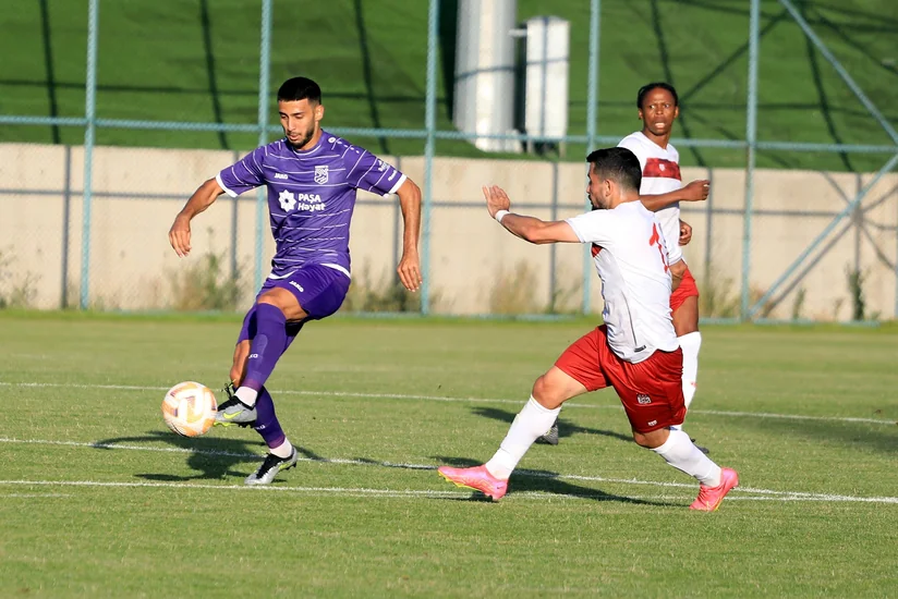 Azərbaycan millisinin futbolçusu yubiley oyununu keçirib