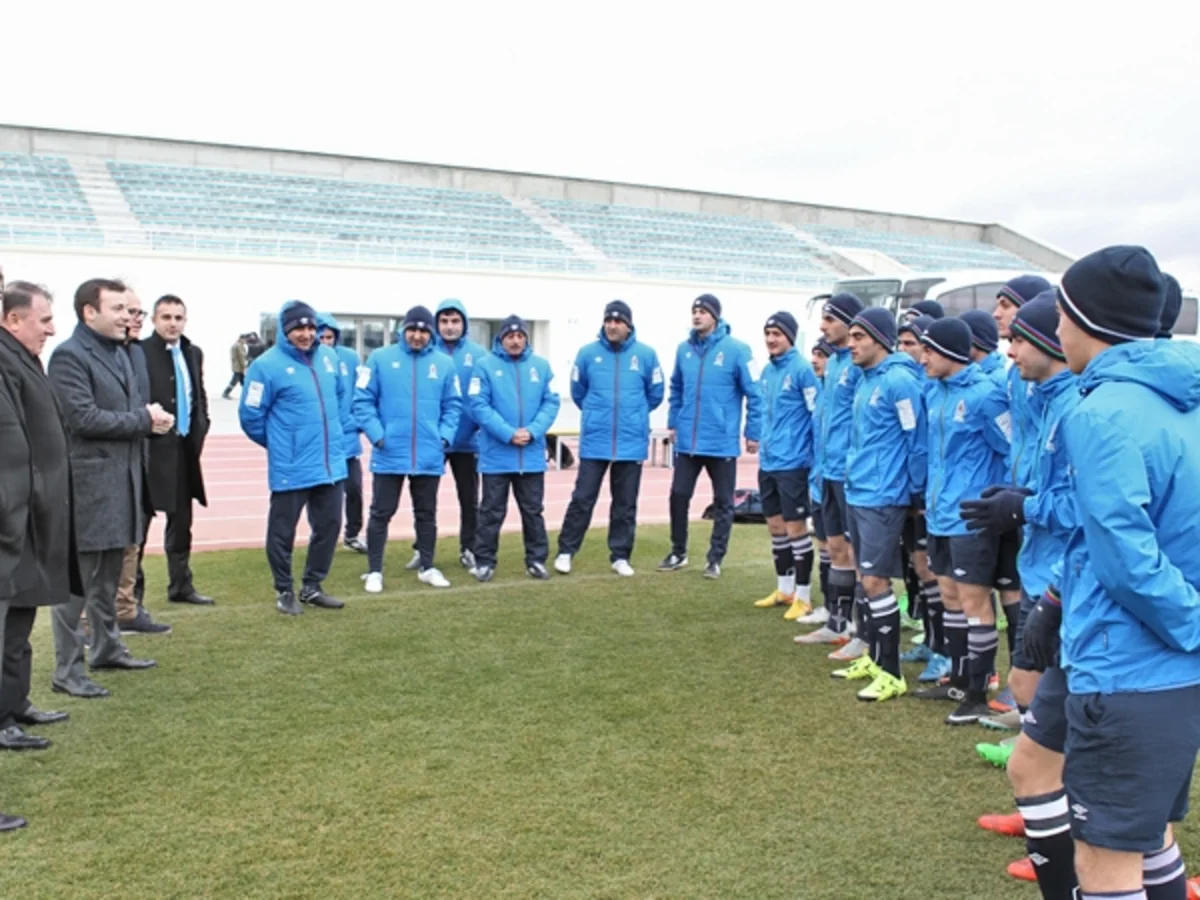 ​AFFA-nın baş katibi Məşqçilər Komitəsi və milli komanda ilə görüşüb