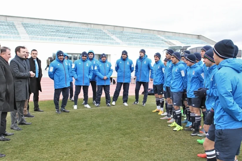 ​AFFA-nın baş katibi Məşqçilər Komitəsi və milli komanda ilə görüşüb