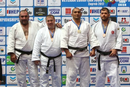 Veteran Azərbaycan cüdoçuları Avropa çempionatında 10 medal qazanıblar