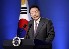 South Korean prosecutors raid ex-President Yoon's private residence