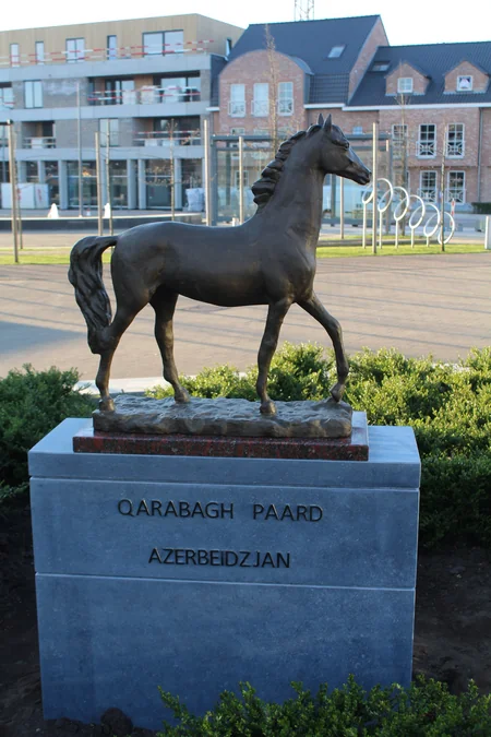 Belçikanın Ham şəhərində Qarabağ Atı abidəsinin açılışı olub