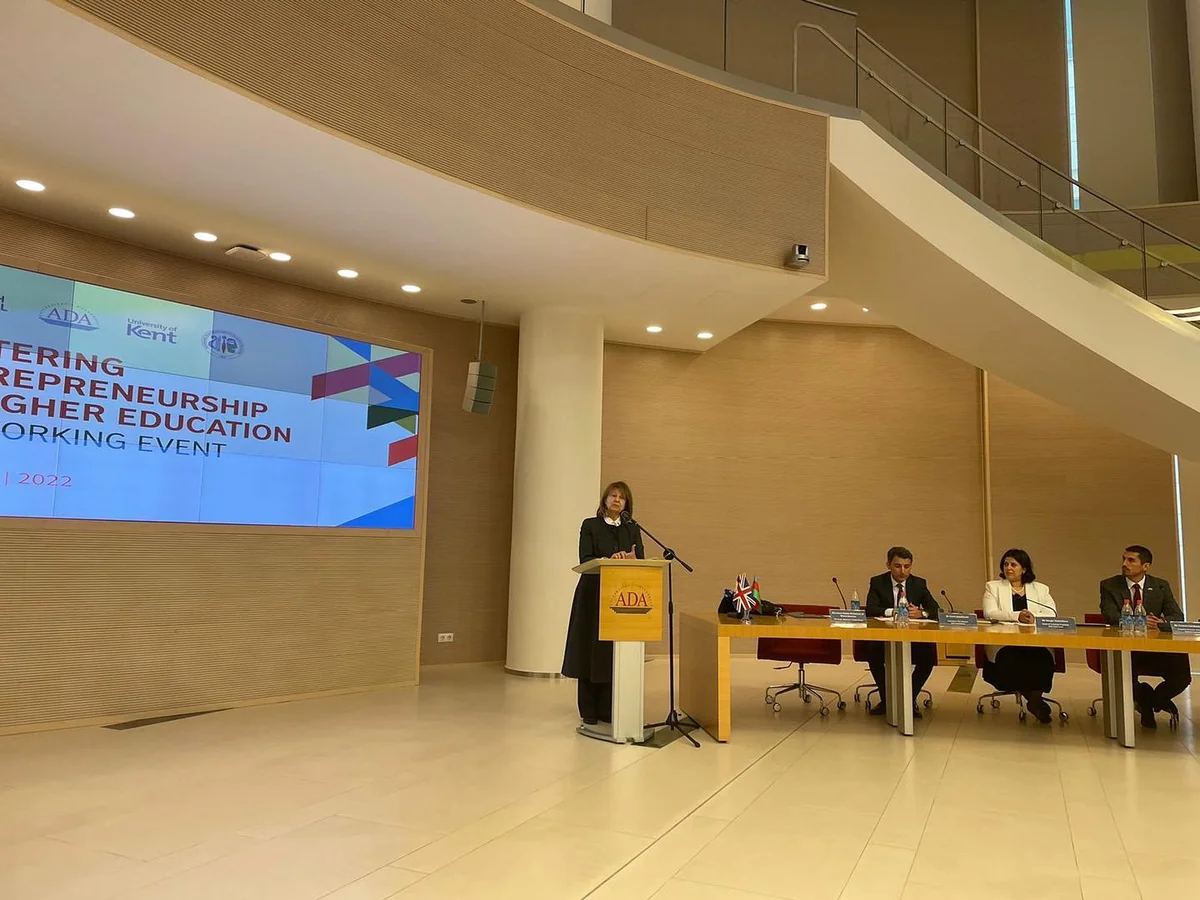 Böyük Britaniya Baş nazirinin ticarət elçisi ADA universitetində çıxış edib