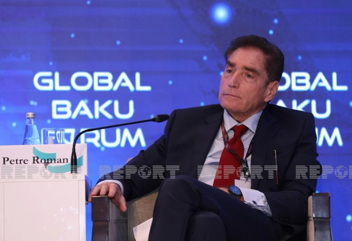 Экс-премьер Румынии: Мировая экономика должна ускорить переход с возобновляемым источникам энергии