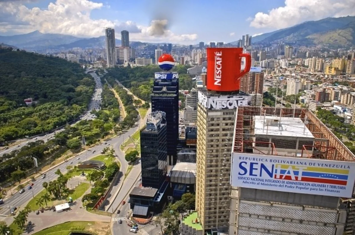 Venesuelanın xarici hesablarından 30 mlrd. dollar oğurlanıb