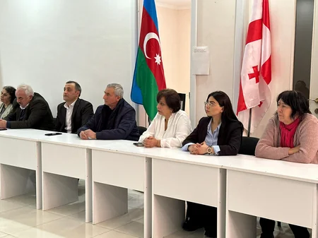 Qardabanidə azərbaycanlı tələbə-gənclərin təhsil problemləri müzakirə edilib