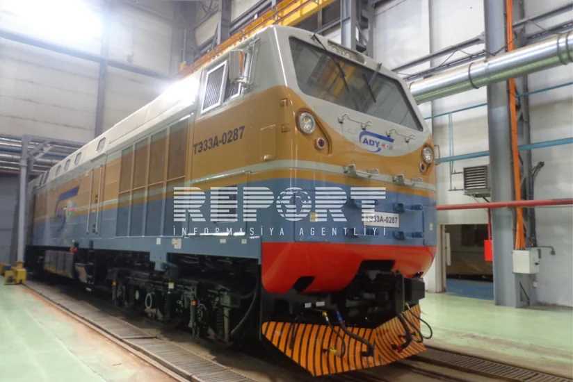 ​Азербайджан вскоре получит первый тепловоз из Казахстана