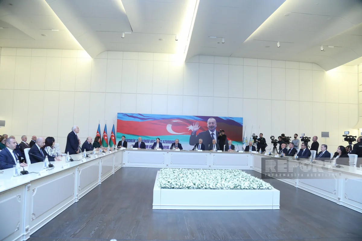 Состоялось расширенное заседание правления партии Ени Азербайджан