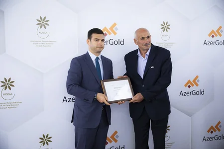 “AzerGold” və KOBİA “Daşkəsən rayonunda arıçılıq təsərrüfatının inkişafına dəstək” layihəsini uğurla icra edib
