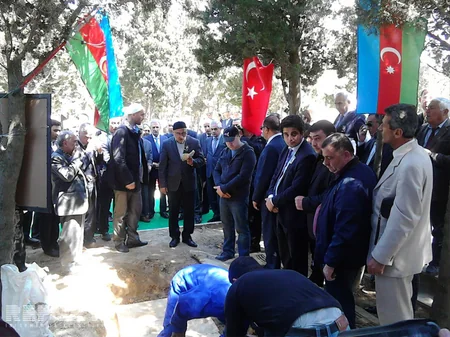 Söhrab Tahir II Fəxri xiyabanda dəfn edilib