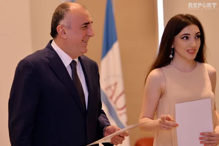 ​Bakıda X Yay Enerji Məktəbinin məzun mərasimi keçirilib