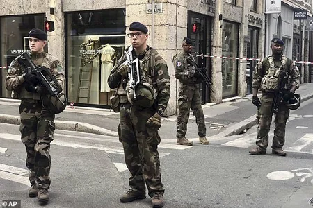 Число пострадавших при взрыве в Лионе возросло до 13 - ОБНОВЛЕНО