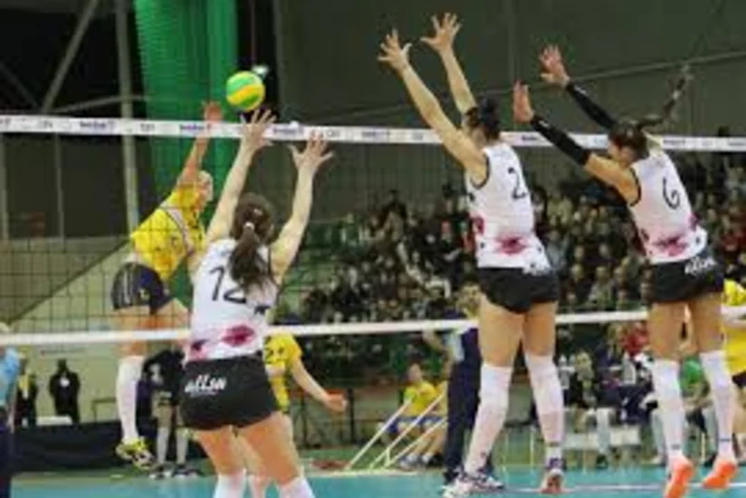 Azəryol klubu CEV Kubokunda daha bir mərhələ adlayıb