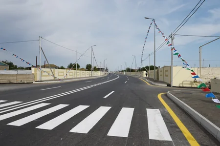 Президент Ильхам Алиев посетил поселок Нардаран