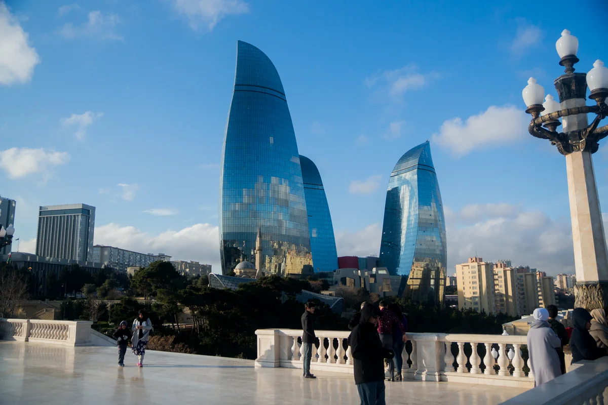 İlham Əliyev: Bakı dünya xəritəsində çox məşhur şəhərə çevrilib