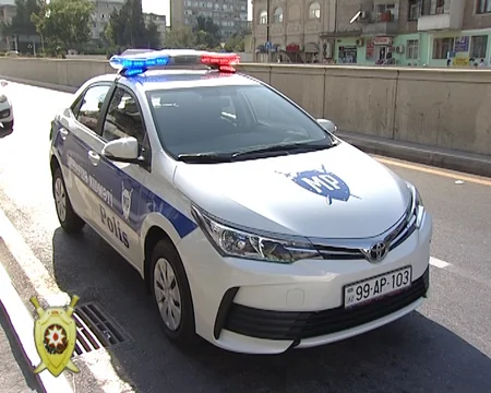 Polis aptekdən oğurluğa cəhd göstərən şəxsi hadisə yerində saxlayıb