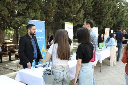 BDU-nun 105 illik yubileyinə həsr olunan Karyera Festivalının açılışı olub