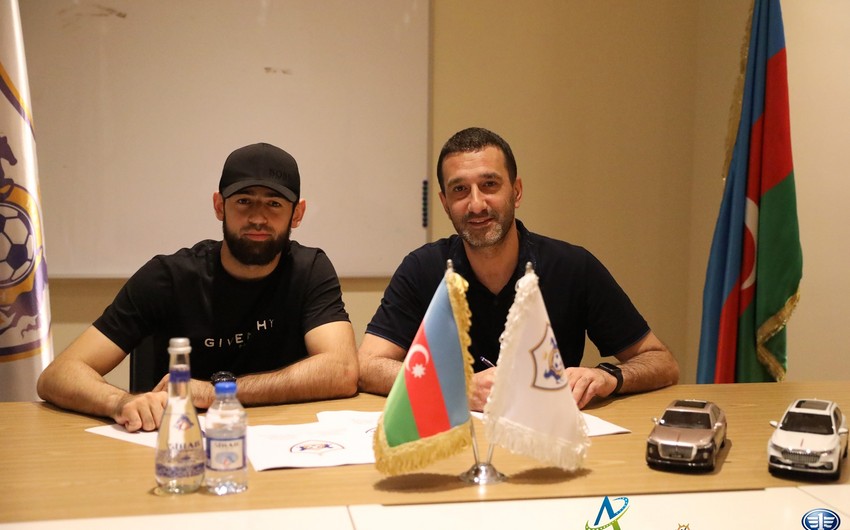 Qarabağ qapıçısı ilə müqaviləni yenilədi
