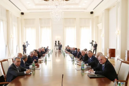 Prezident İlham Əliyevin sədrliyi ilə Nazirlər Kabinetinin iclası keçirilib