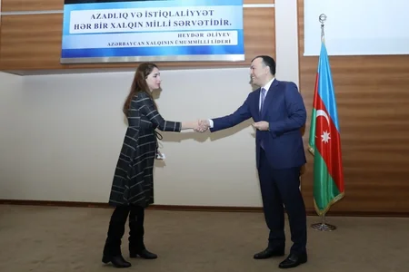Yasamalda 57 nəfərə YAP-ın üzvlük vəsiqəsi təqdim olunub