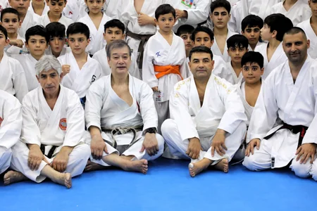 Məşhur karate ustasının rəhbərliyi ilə Bakıda seminar keçirilib