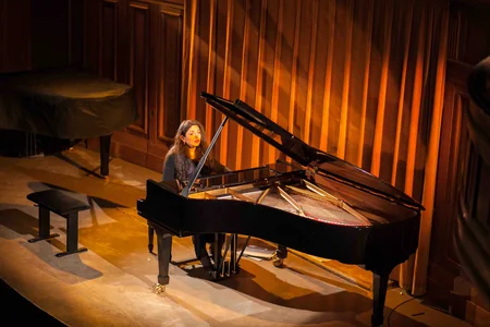 Azərbaycanlı pianoçu Kardinal Reşelye adına tarixi Amfiteatrda konsert verib