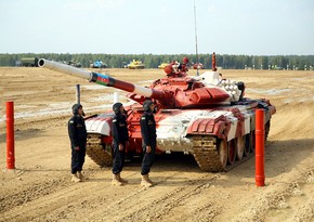 Azerbaijani tankers reach final of Tank Biathlon contest