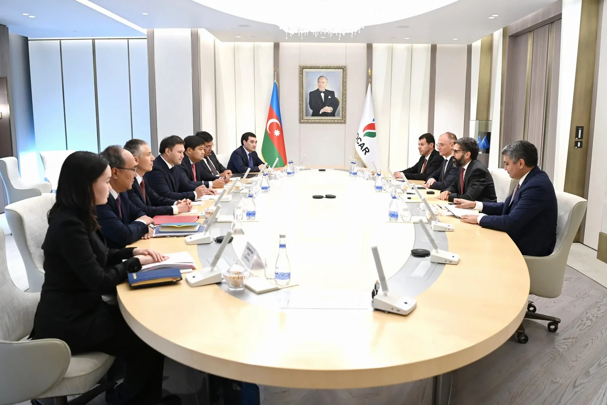 SOCAR и КазМунайГаз обсудили увеличение транзита казахстанской нефти через Азербайджан