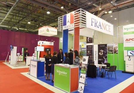 President Ilham Aliyev views Bakutel 2018 exhibition