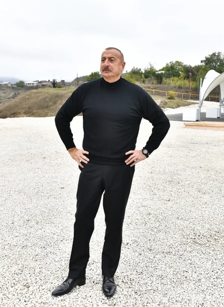 Azerbaijani president lays foundation of new mosque in Hadrut