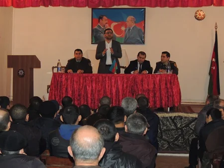 Bakıdakı 1 və 15 saylı cəzaçəkmə müəssisələrində dini mövzuda maarifləndirici tədbirlər keçirilib