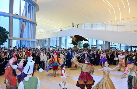 Heydar Aliyev Center hosts Brazilian artist`s exhibition Reflection of Eternity