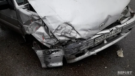 Kürdəmirdə yol qəzası olub, qadın sərnişin xəsarət alıb - FOTO - VİDEO - YENİLƏNİB