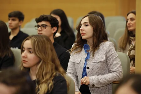 Heydər Əliyevin anadan olmasının 101-ci ildönümü münasibətilə SOCAR-da tədbir keçirilib