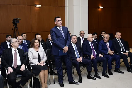 YAP Mərkəzi Aparatının və yerli təşkilatlarının 2024-cü il üçün gəlir-xərc smetaları təsdiqlənib