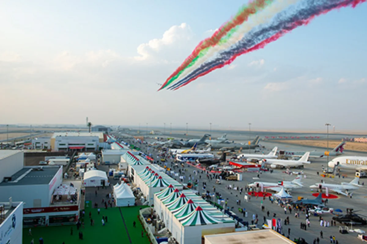 Azərbaycan Dubai Airshow 2015 beynəlxalq aviasiya sərgisində iştirak edəcək