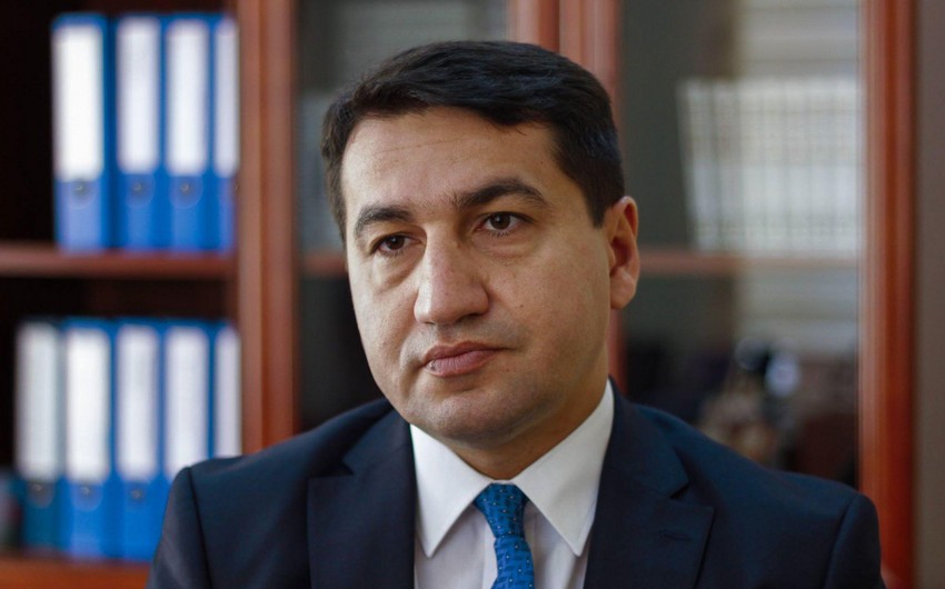 Hikmət Hacıyev “The Washington Post”un köşə yazarına: “Dostunu göstər, kim olduğunu deyim”