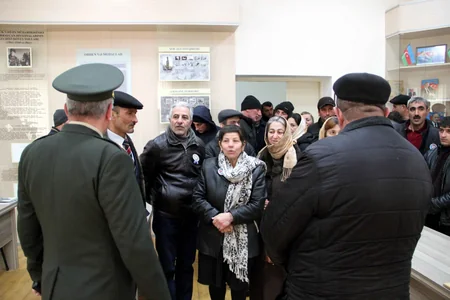 Hərbi hissə və birləşmələrdə gənc əsgərlərin andiçmə mərasimi keçirilib