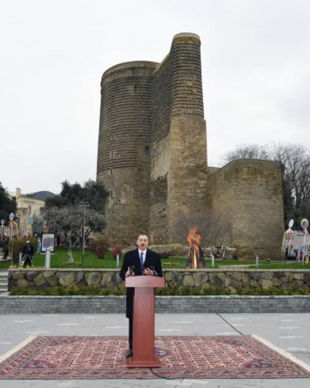 Prezident İlham Əliyev Novruz bayramı münasibətilə ümumxalq şənliyində iştirak edib