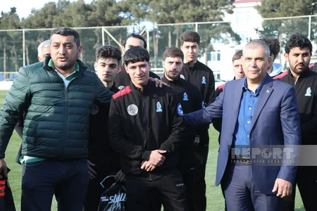 Heyətində müharibə iştirakçılarının yer aldığı “Difai” klubu “Qarabağ” komandası ilə görüşüb