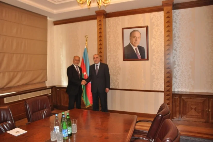 Elmar Məmmədyarov Meksikanın Azərbaycandakı səfirini qəbul edib