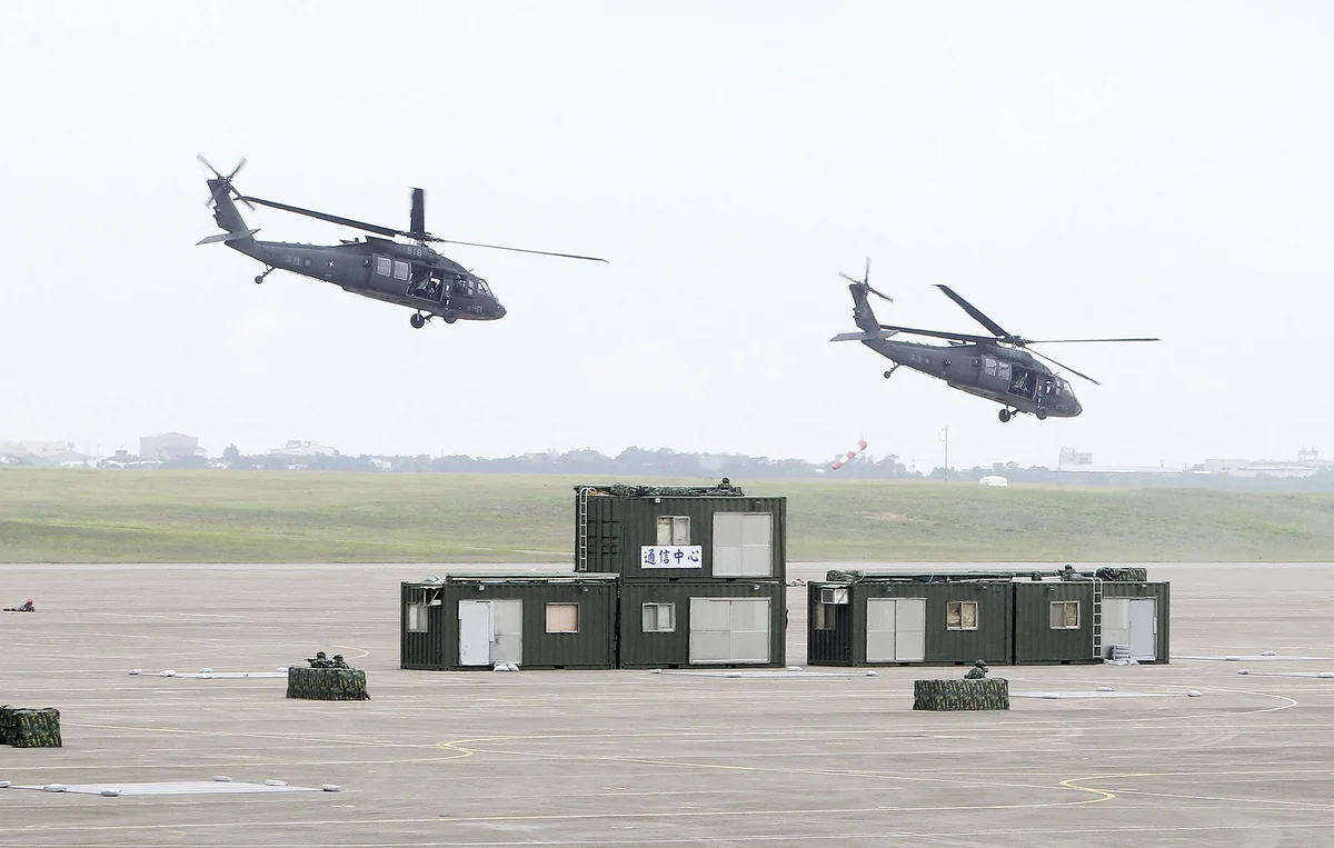 Six people killed after helicopter makes emergency landing