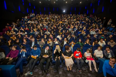 В кинотеатре CinemaPlus прошла премьера комедии Yanlış anlama - ВИДЕО