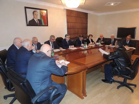 Ekologiya və təbii sərvətlər naziri İsmayıllıda vətəndaşlarla görüşüb