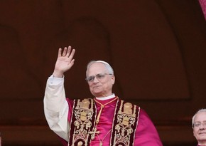 Newly elected Pope Leo XIV celebrates first mass