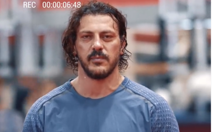 Zabit Səmədov vida döyüşü üçün tamaşaçılara müraciət edib