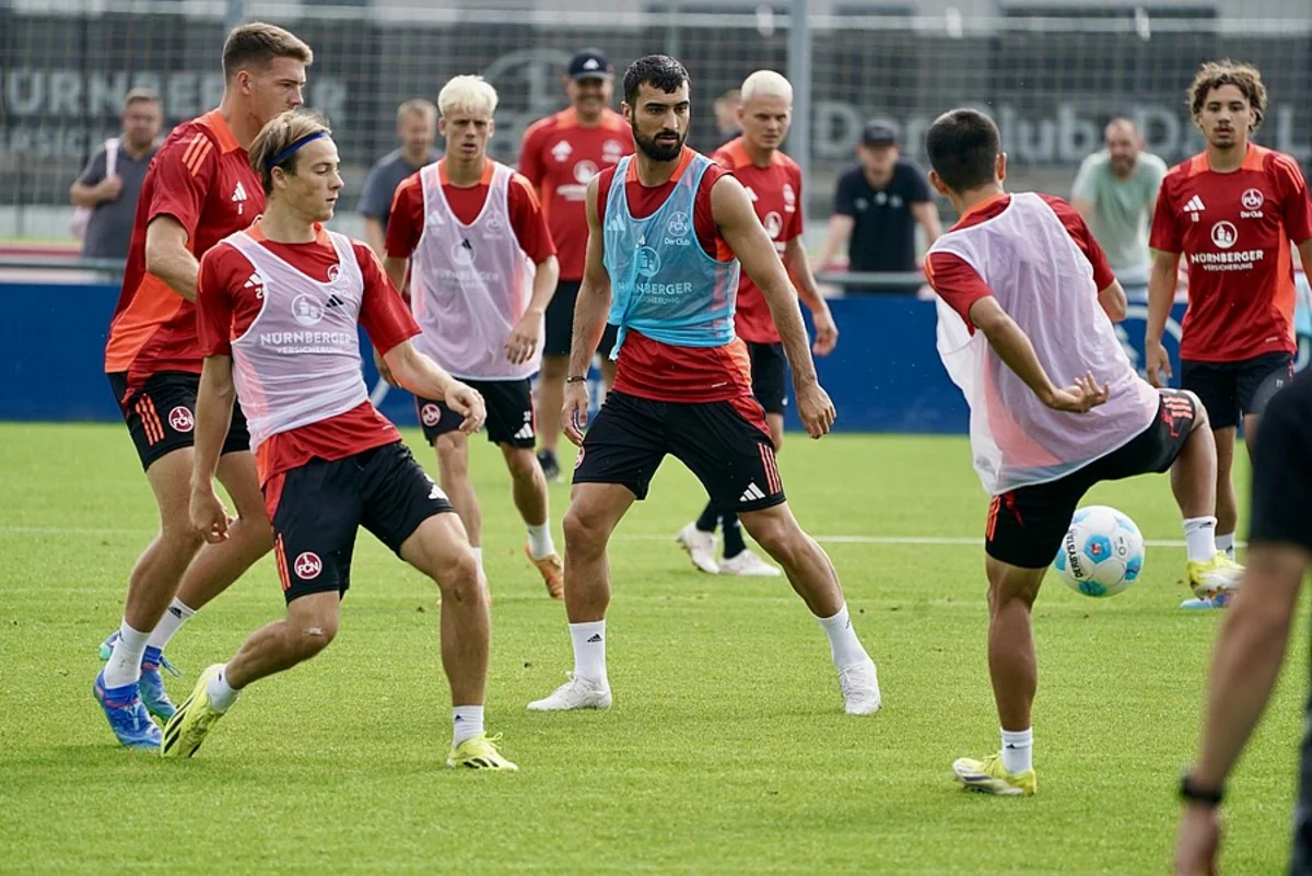 Mahir Emreli “Nürnberq”də kollektivlə məşqlərə başlayıb